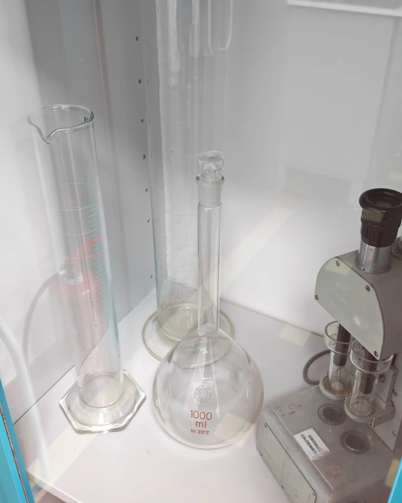 Техничар за хемијску и фармацеутску технологију